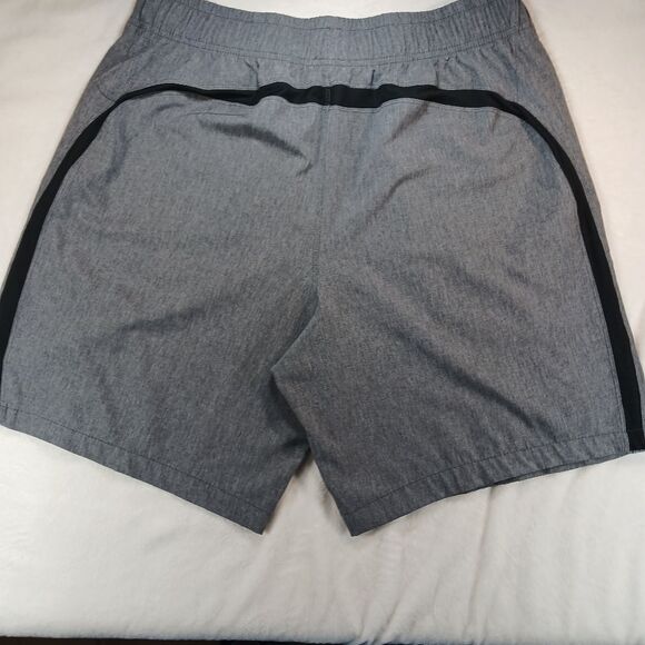 BCG Men's XL Run/ Race Performance Shorts. Gray/ Black Vent Stripe. 3 Pocket.... - Picture 2 of 12